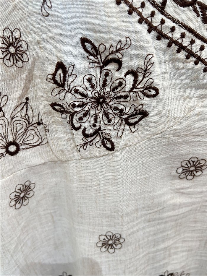 Top bordado de tirantes