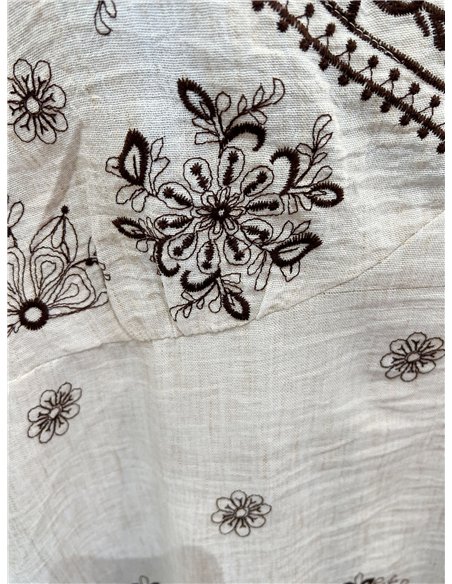 Top bordado de tirantes