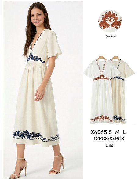 Leinen-Midikleid mit ethnischer Stickerei