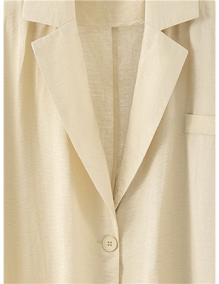 Conjunto blazer de manga corta y short con cinturón