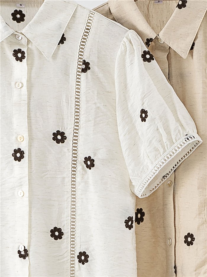 Camicia di lino ricamata con margherite