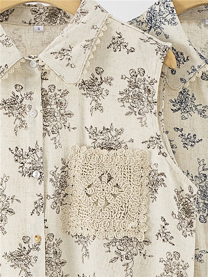 Ärmelloses Hemd aus bedrucktem Leinen mit gehäkelter Tasche