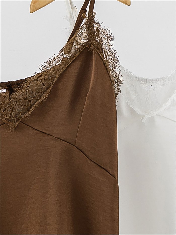 Top lencero satinado con encaje