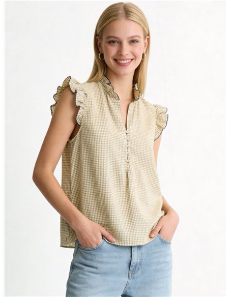 Blusa de cuadros vichy con volante