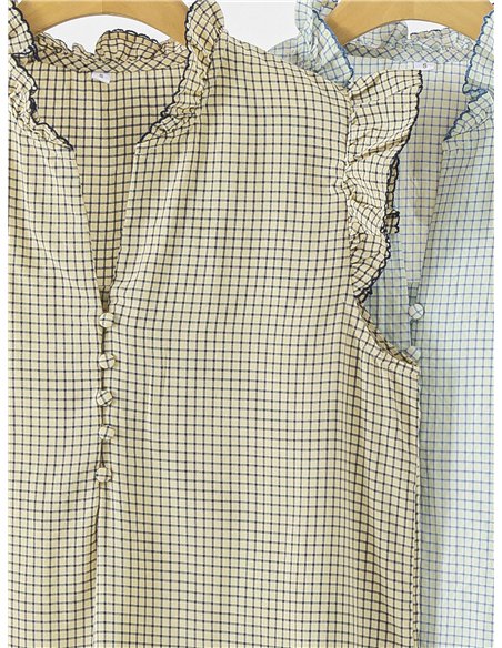 Blusa de cuadros vichy con volante