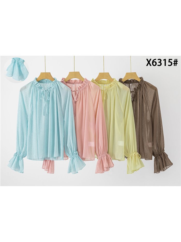 Blusa plumeti semitransparente con lazada