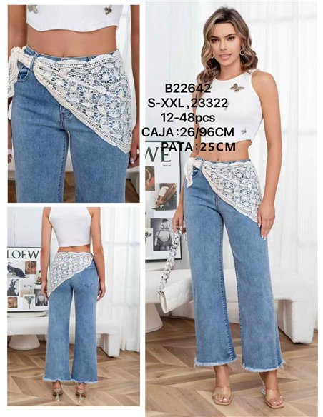 Jeans rectos con pareo crochet