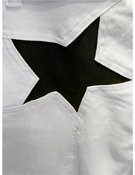 Jeans rectos blancos con estrella