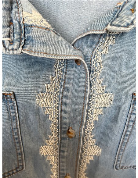 Sobrecamisa denim bordada