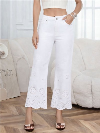 Jeans blancos bordados calados