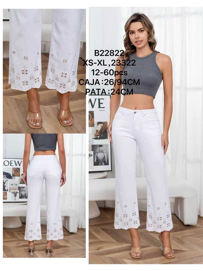 Jeans blancos calados