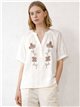 Blusa bordada flores