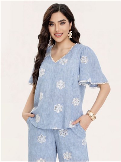 Camicetta di lino ricamata con margherite