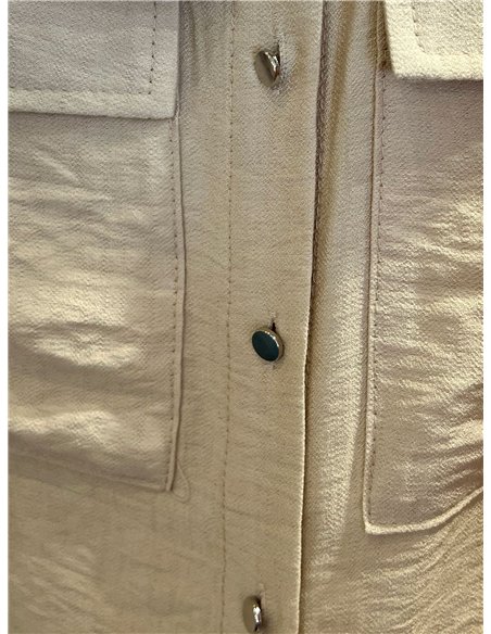 Blusa fluida con bolsillo