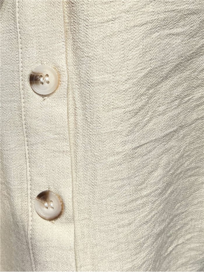 Conjunto camisa ligera y pantalón