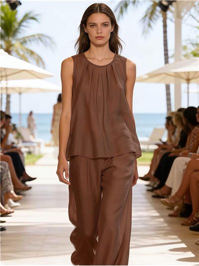 Completo composto da top e pantaloni effetto stropicciato