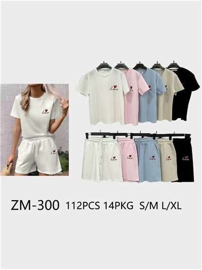 Conjunto camiseta con bordado love y short 2