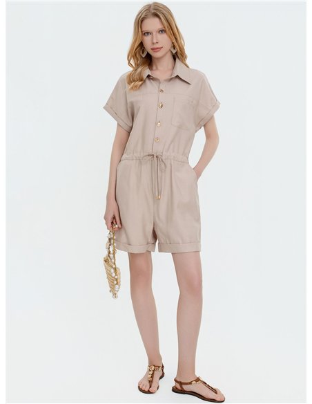 Mono corto tipo safari con cintura ajustable