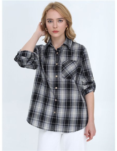 Kariertes Hemd mit glitzernden Details