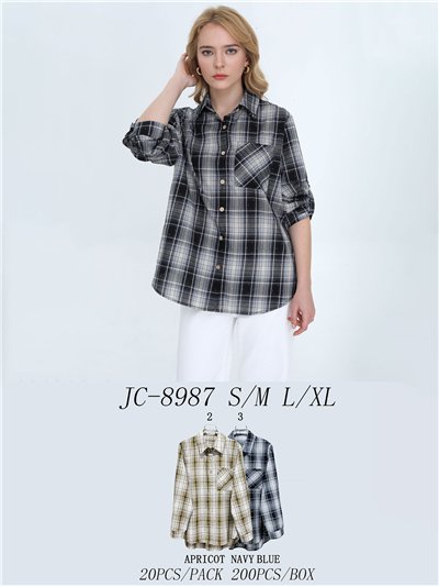 Kariertes Hemd mit glitzernden Details 2