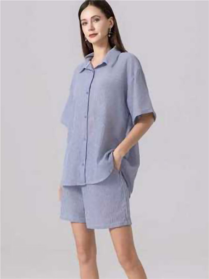 Conjunto de camisa e shorts listrados com efeito linho