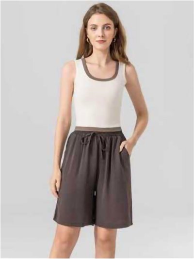 Bermuda cómoda con cintura elástica y cordón