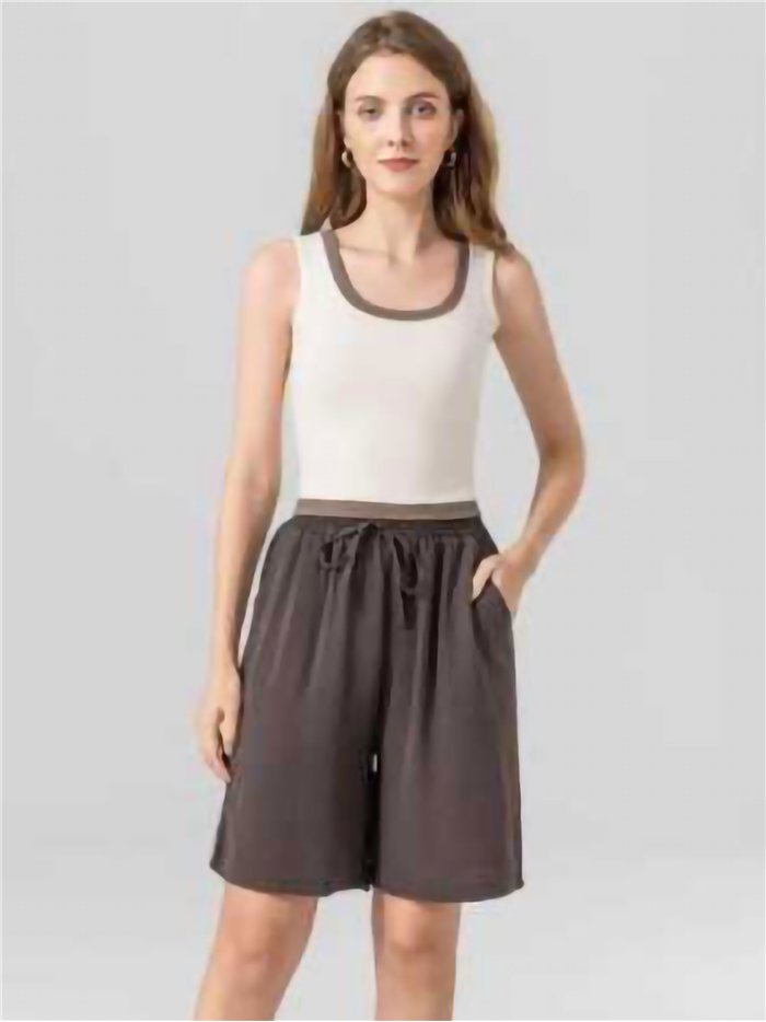 Bermuda cómoda con cintura elástica y cordón