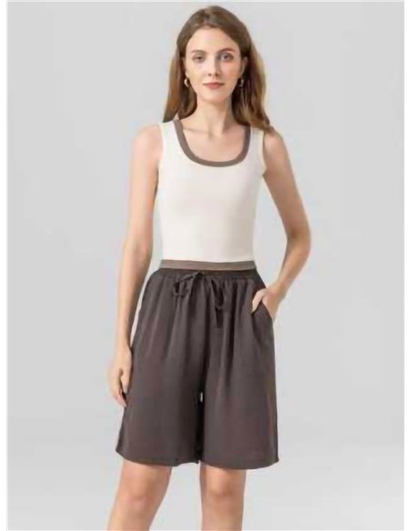 Bermuda cómoda con cintura elástica y cordón