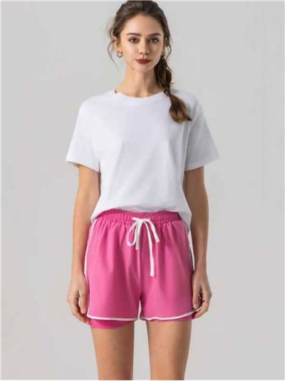 Short deportivo con ribete en contraste y cordón