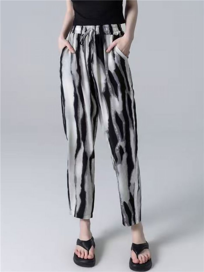 Calças retas com estampa tie-dye