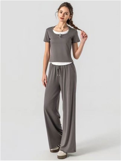 Sport t-shirt and trousers set