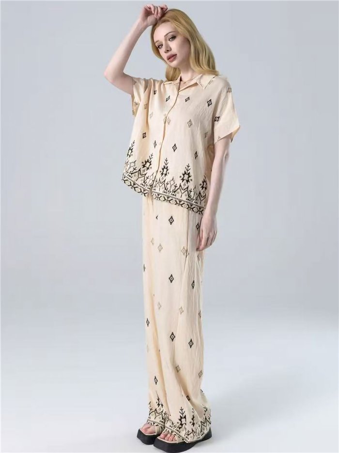 Conjunto camisa estampada con pantalón wide-leg