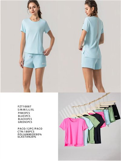 Conjunto deportivo camiseta lycra y short 2