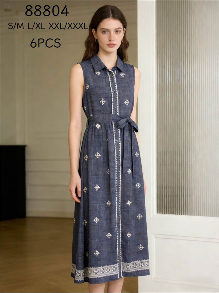 Vestido camisero midi bordado sin manga con cinturón