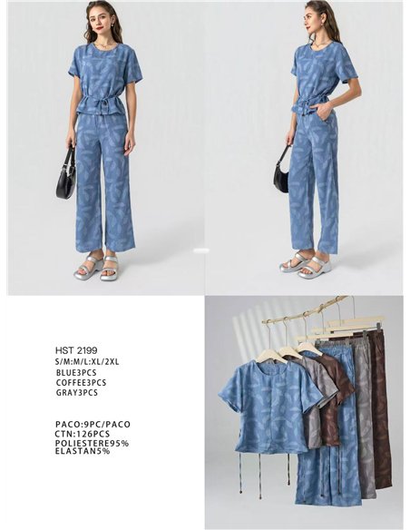 Conjunto blusa estampada y pantalón recto