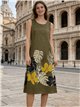 Vestido midi sin mangas con estampado floral tropical