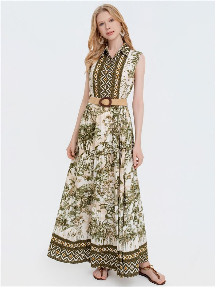 Vestido longo com estampa étnica e cinto de ráfia.