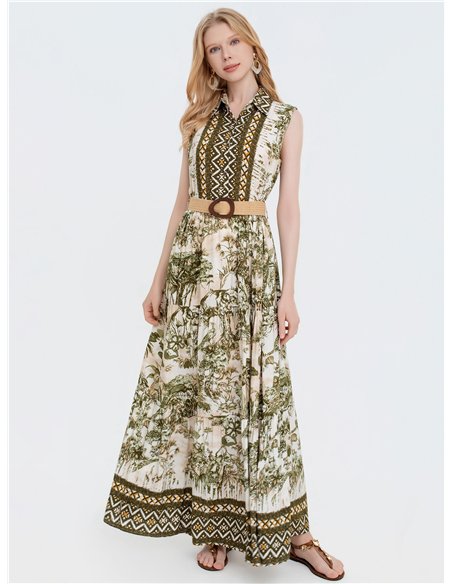 Vestido longo com estampa étnica e cinto de ráfia.