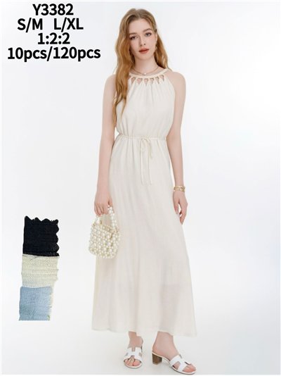 robe longue et fluide à col halter simple 2