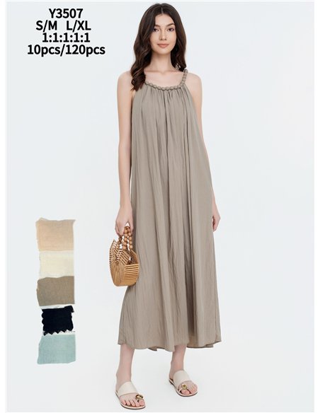 Fließendes Maxikleid mit verziertem Ausschnitt