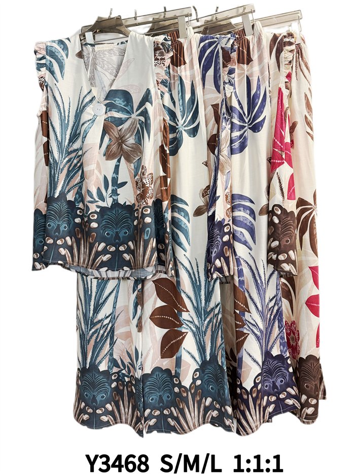 Completo composto da top tropicale e pantaloni palazzo