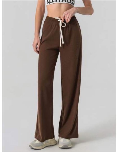 Calças palazzo com cordão.