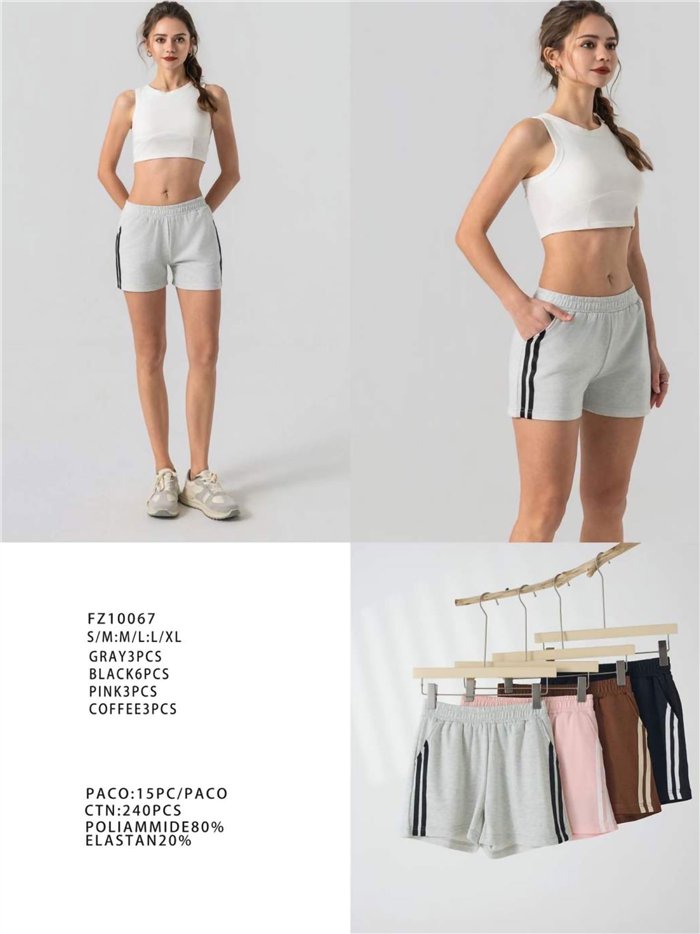 Short deportivo con franjas laterales