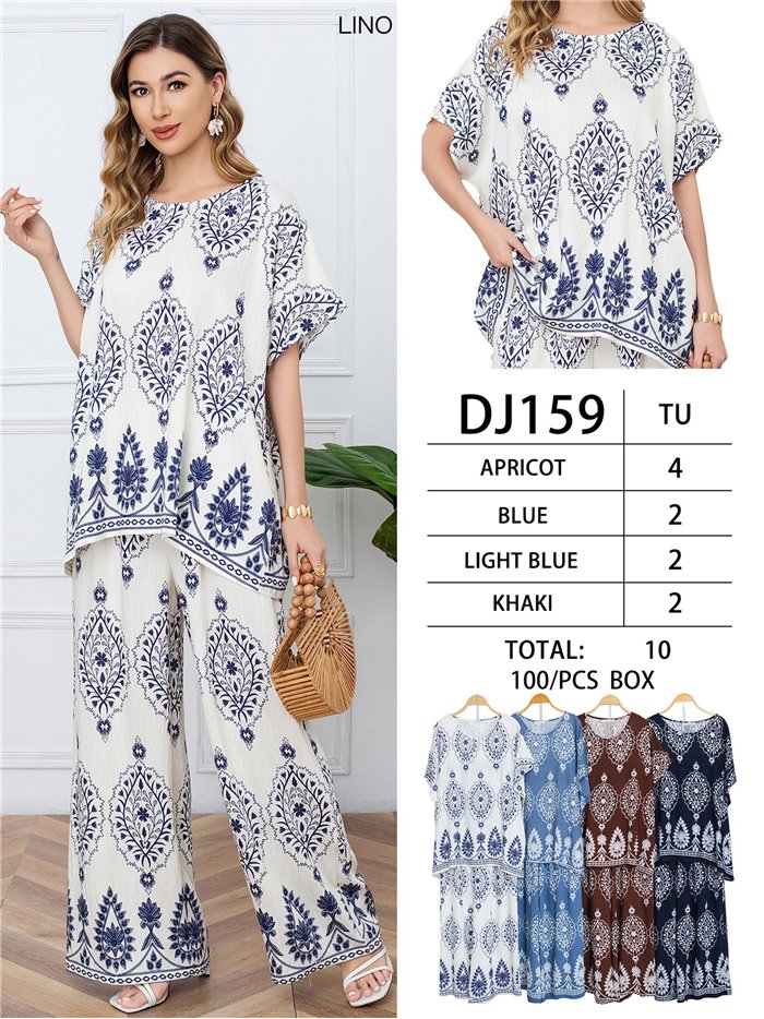 Set aus locker sitzender Bluse mit Paisleymuster und weit geschnittener Hose