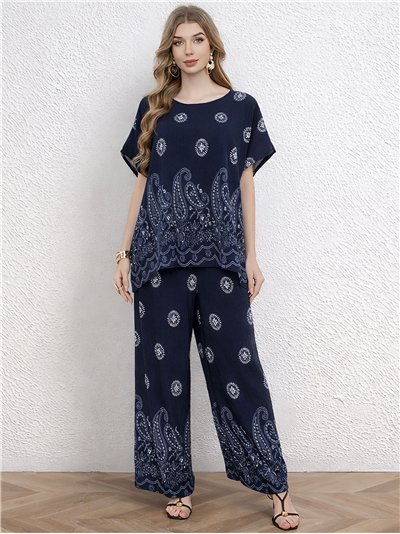 Set aus Kaschmirbluse und weit geschnittener Hose