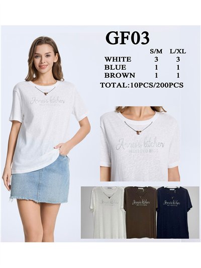 Camiseta com texto e strass. 2