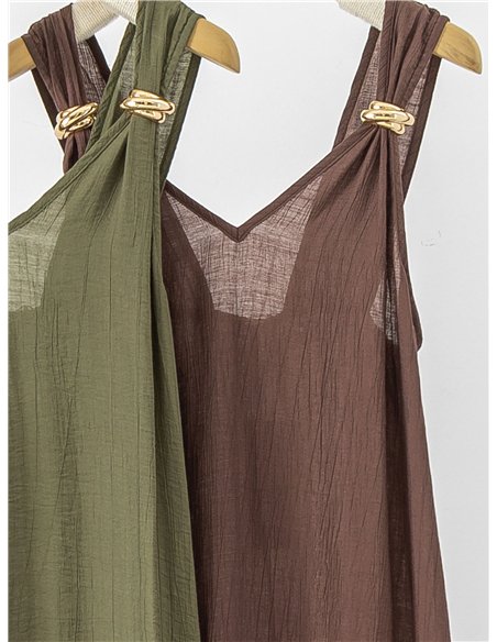 Vestido longo fluido com detalhes metálicos