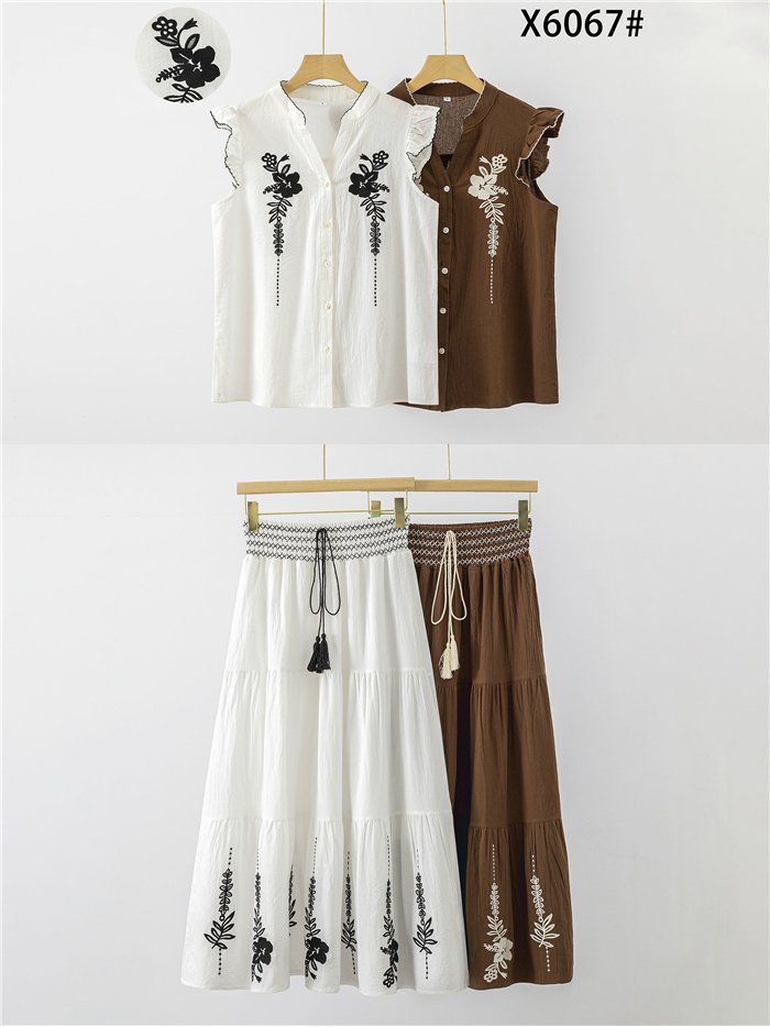 Conjunto top bordado en contraste y falda midi