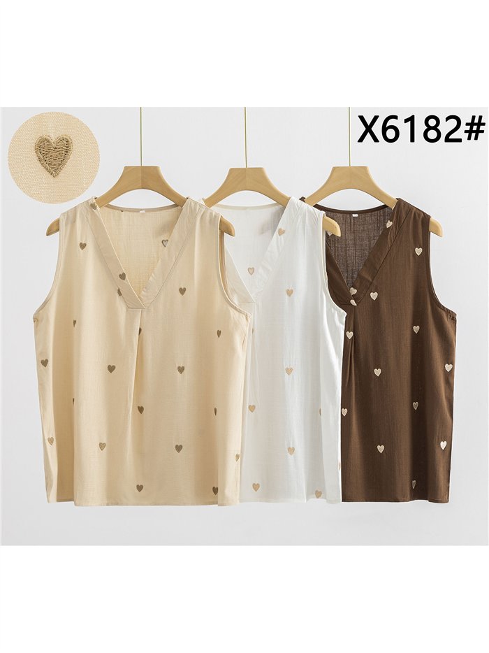 Blusa com corações bordados