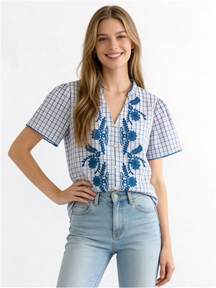 Blusa xadrez com bordado floral
